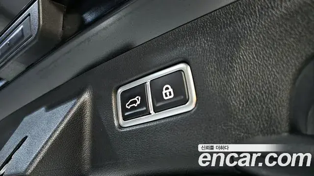 Kia Sorento 2023 — ფოტო 16/20