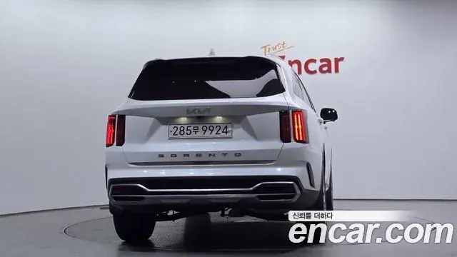 Kia Sorento 2021 — ფოტო 3/20