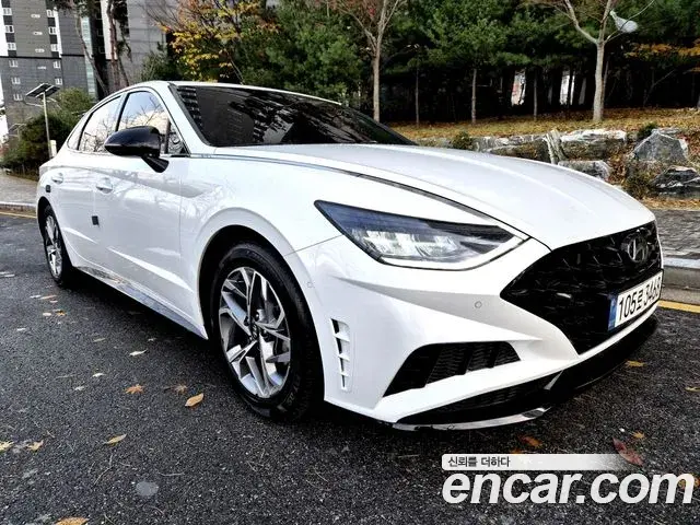 Hyundai Sonata Hybrid 2021 — Şəkil 11/20