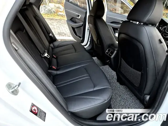 Hyundai Sonata Hybrid 2021 — Şəkil 7/20