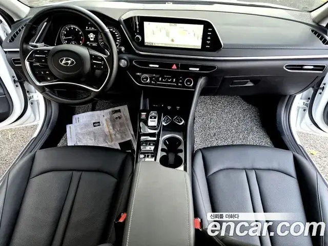 Hyundai Sonata Hybrid 2021 — Şəkil 12/20