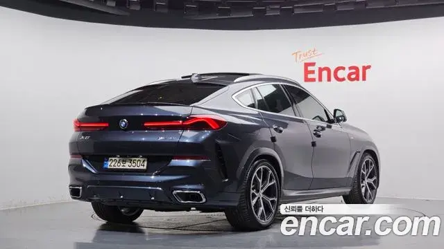 BMW X6 2021 — Photo 6/20