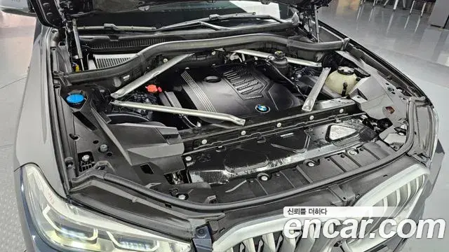 BMW X6 2021 — Photo 9/20