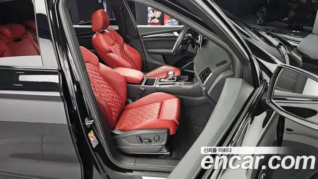Audi SQ5 2022 — Photo 2/20