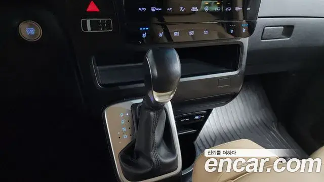 Hyundai Staria 2022 — Şəkil 5/20