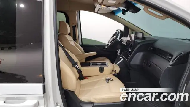 Hyundai Staria 2022 — Şəkil 11/20