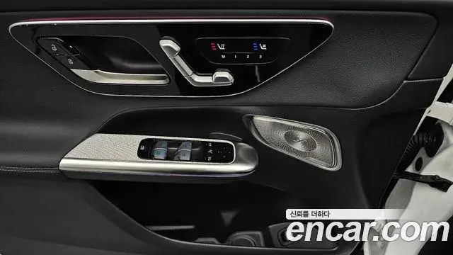 Mercedes-Benz GLC-Class 2025 — ფოტო 19/20