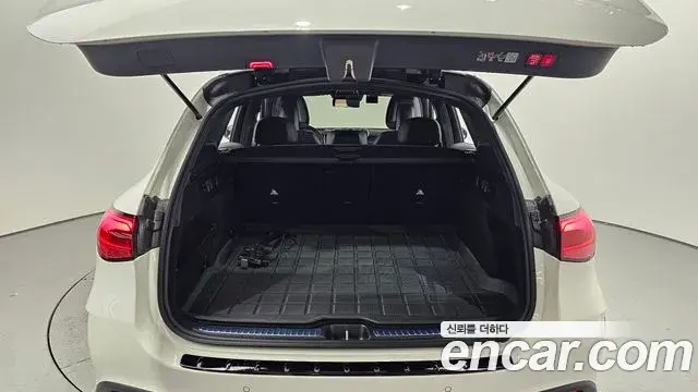 Mercedes-Benz GLC-Class 2025 — ფოტო 20/20