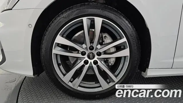 Audi A6 2021 — Photo 7/20
