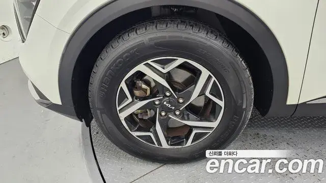 Kia Sportage 2021 — Photo 8/20