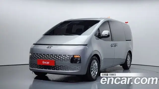 Hyundai Staria 2022 — ფოტო 16/20