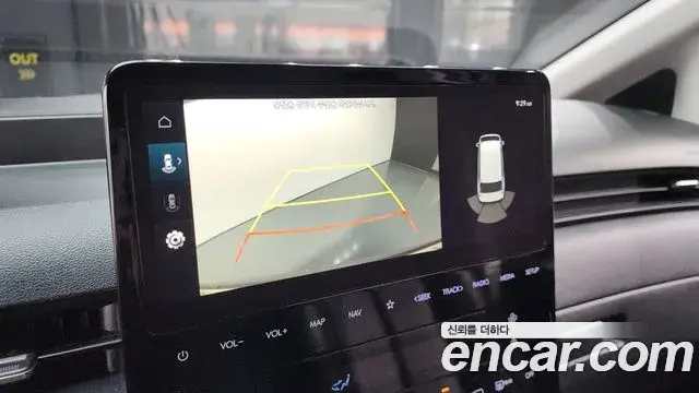 Hyundai Staria 2022 — ფოტო 3/20
