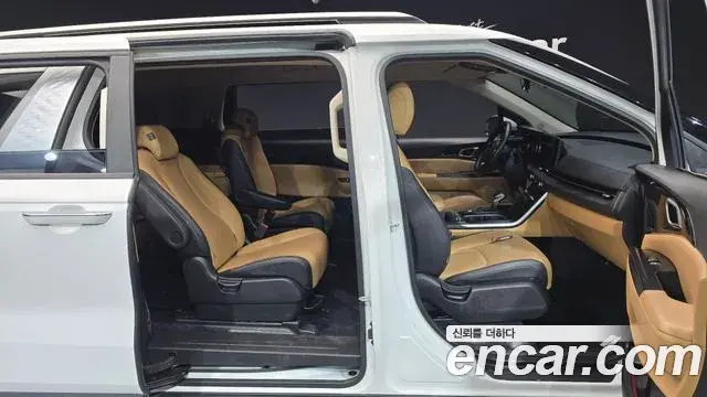 Kia Carnival 2023 — Фото 10/20