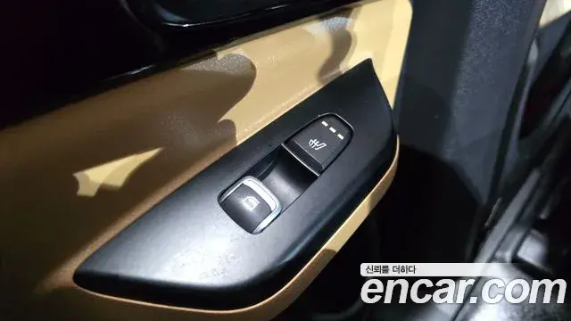 Kia Carnival 2023 — Фото 18/20
