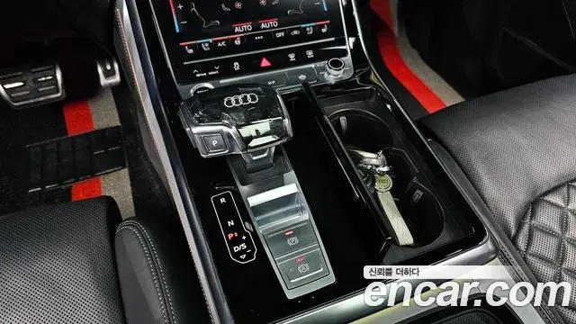 Audi Q7 2022 — Photo 5/20