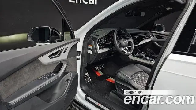 Audi Q7 2022 — Photo 18/20