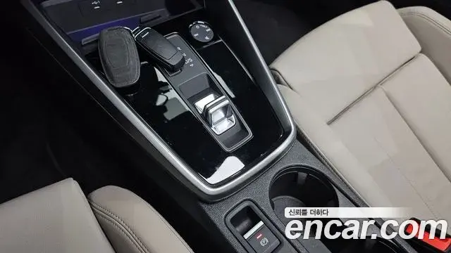 Audi A3 2023 — ფოტო 7/20