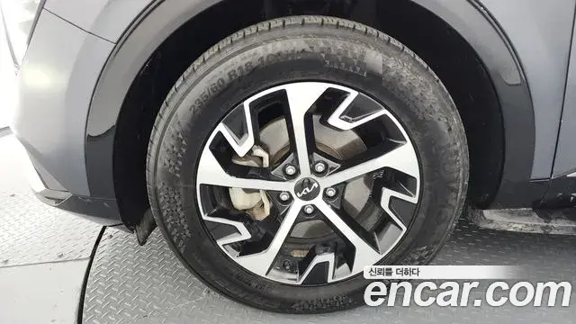 Kia Sportage 2021 — Фото 5/20