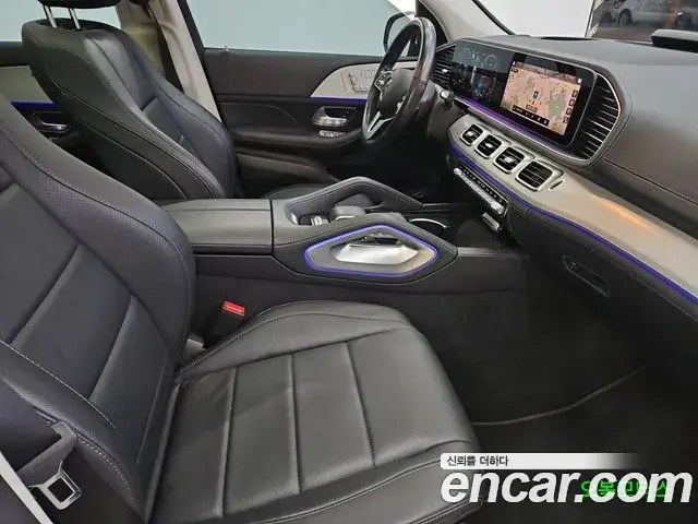 Mercedes-Benz GLE-Class 2021 — Photo 5/20