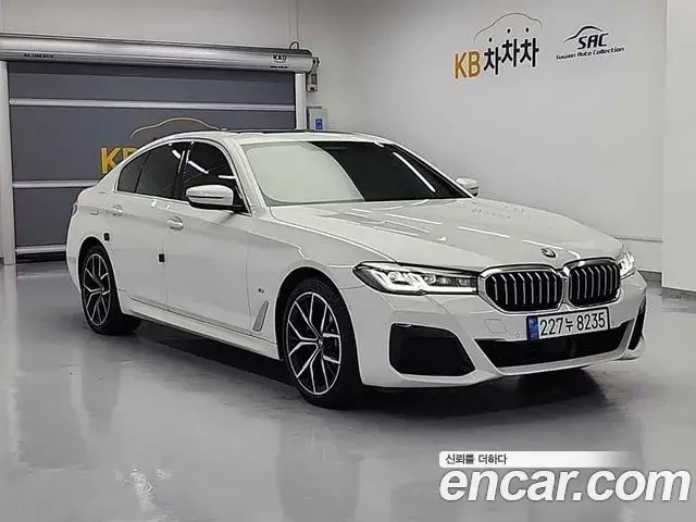 BMW 5 Series 2020 — Photo 16/20
