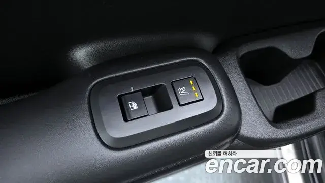 Hyundai Santa Fe 2023 — ფოტო 15/20