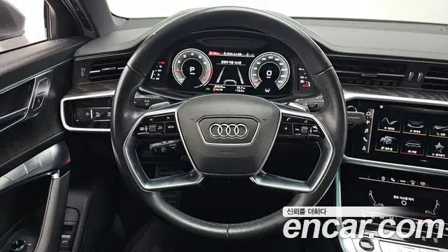Audi A6 2022 — ფოტო 18/20