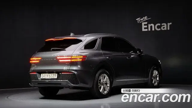 Genesis GV70 2021 — ფოტო 19/20