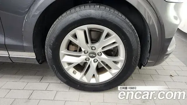 Genesis GV70 2021 — ფოტო 5/20