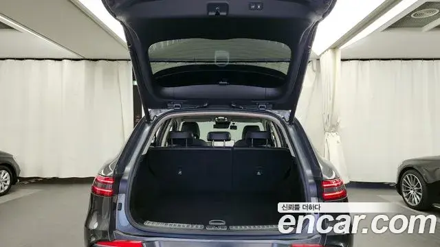Genesis GV70 2021 — ფოტო 7/20
