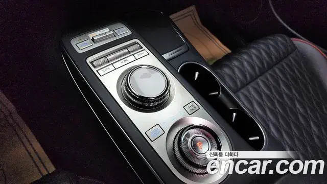 Genesis GV70 2021 — ფოტო 6/20