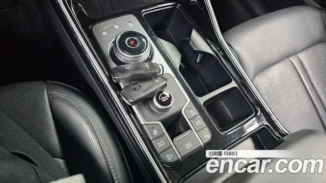Kia Sorento 2022 — Фото 9/20