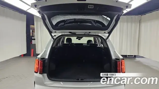 Kia Sorento 2022 — Фото 20/20