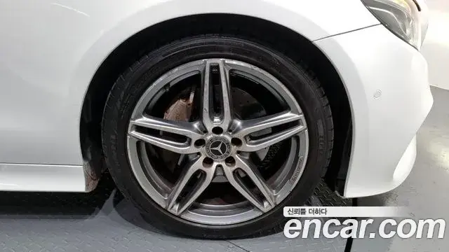 Mercedes-Benz E-Class 2018 — Şəkil 3/20