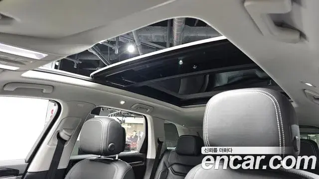 Volkswagen Touareg 2023 — Photo 13/20