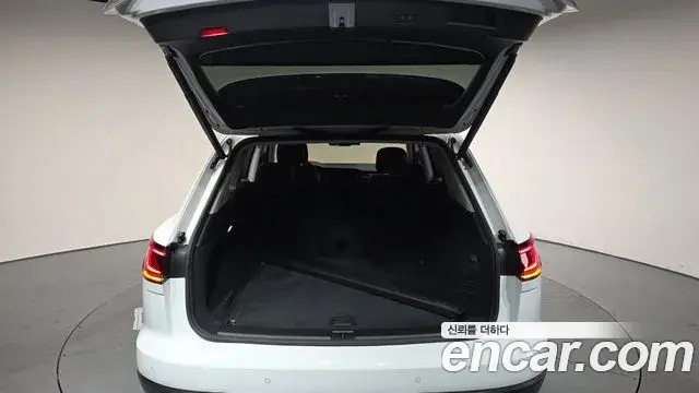 Volkswagen Touareg 2023 — Photo 9/20
