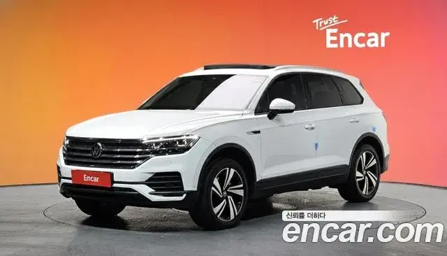 Volkswagen Touareg 2023 — Photo 20/20