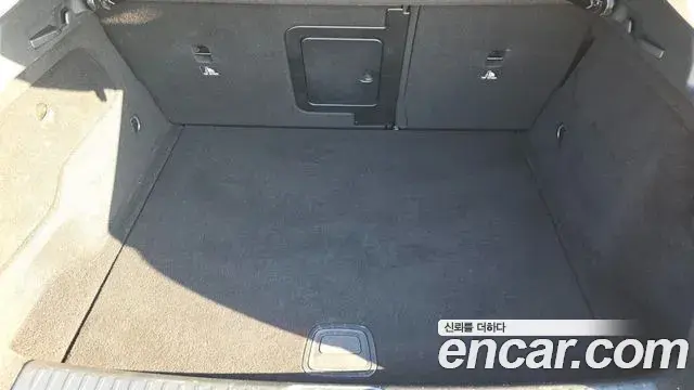 Mercedes-Benz GLA-Class 2019 — Şəkil 9/20