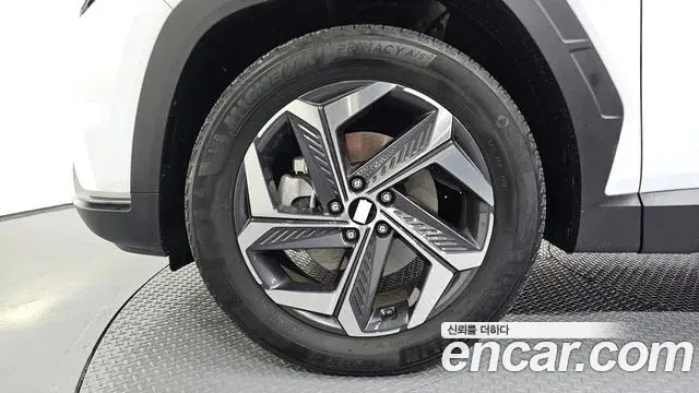 Hyundai Tucson Hybrid 2023 — Photo 5/20