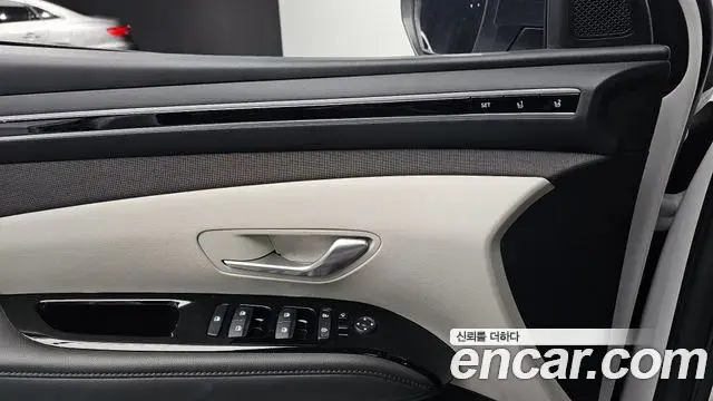 Hyundai Tucson Hybrid 2023 — Photo 6/20