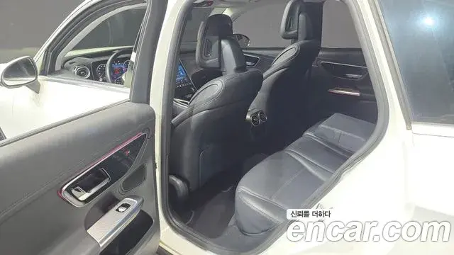 Mercedes-Benz GLC-Class 2023 — ფოტო 4/20