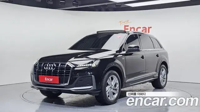 Audi Q7 2022 — Photo 13/20