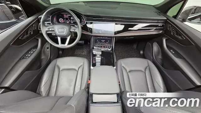 Audi Q7 2022 — Photo 14/20