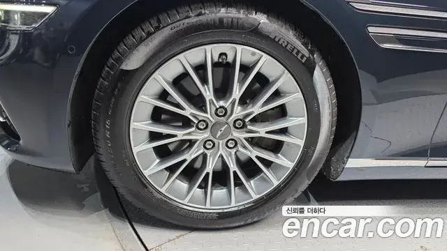 Genesis G80 2023 — Photo 5/20