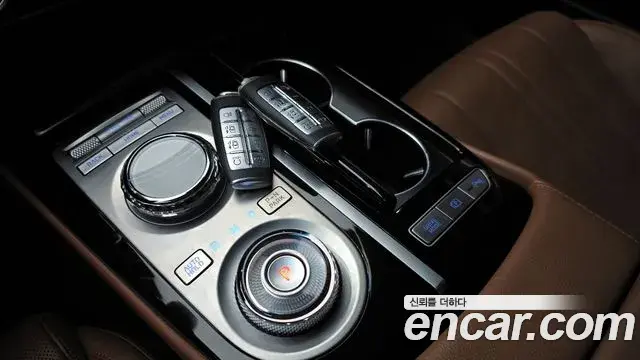 Genesis G80 2023 — Photo 15/20