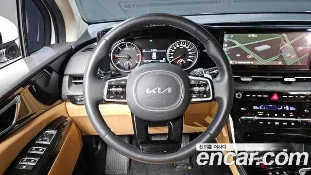 Kia Carnival 2023 — Photo 13/20