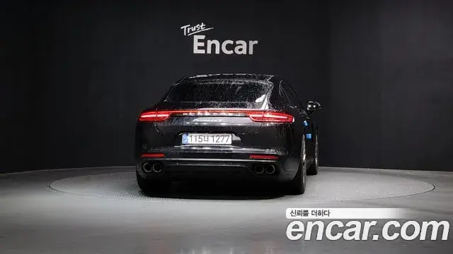 Porsche Panamera 2018 — Фото 4/20