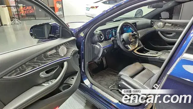 Mercedes-Benz E-Class 2020 — Фото 10/20