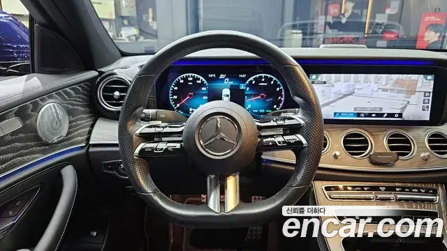 Mercedes-Benz E-Class 2020 — Фото 13/20