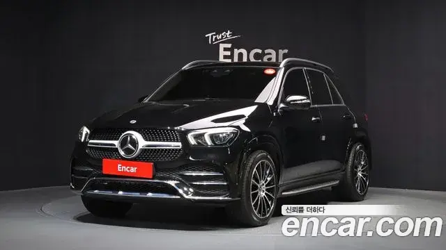 Mercedes-Benz GLE-Class 2023 — Photo 8/20