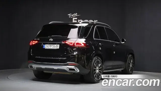 Mercedes-Benz GLE-Class 2023 — Photo 16/20